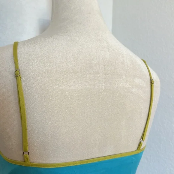 90’s Vintage BCBG Retro Floral Dress - Picture 8 of 12